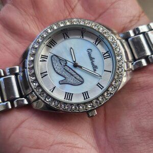 Disney Cinderella Women wristwatch Silver Tone Quartz Analo Watch Accutime